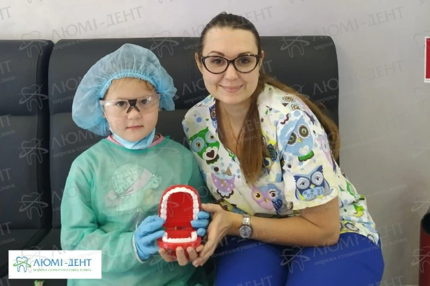 «Люмі-Дент» мережа стоматологічних клінік (Позняки Осокорки)