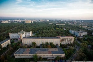 Стоматології на Лісовому масиві у Києві