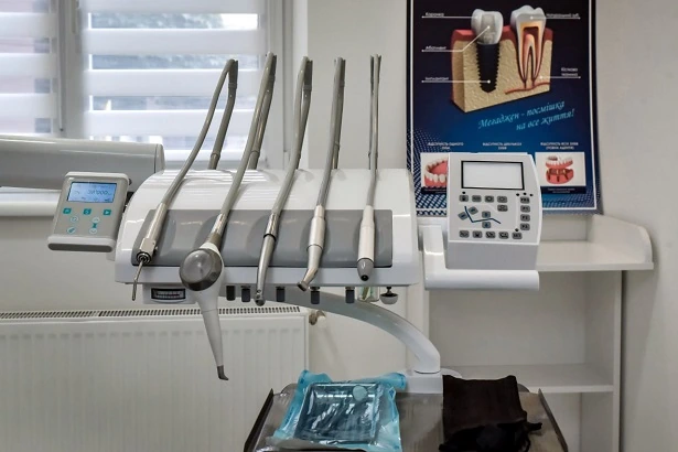 Dentistry "Emily Dental Clinic" (Emily Dental Clinic)