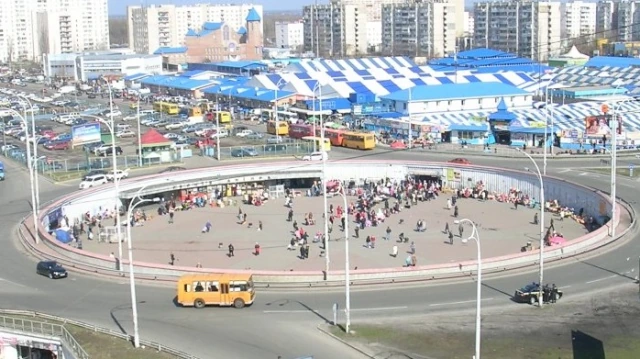 Стоматології біля метро - Героїв Дніпра