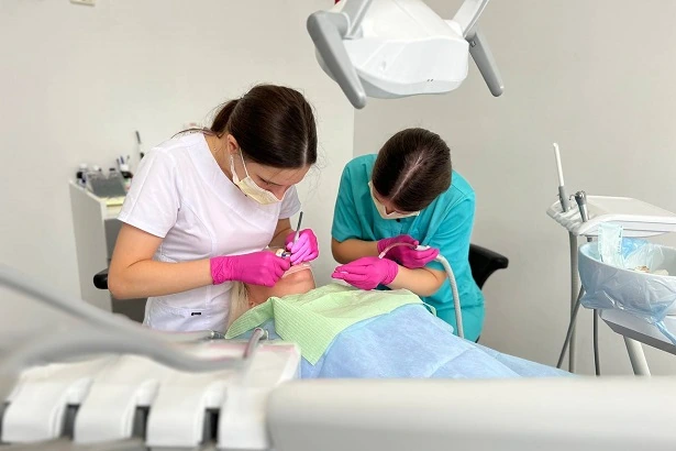 Стоматологія «Smile Lab» (Смайл Лаб)