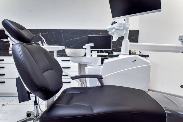 Dentistry "Emily Dental Clinic" (Emily Dental Clinic)