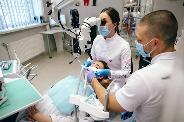 Стоматологія «Dentistman» (Дентістмен на Волинській)
