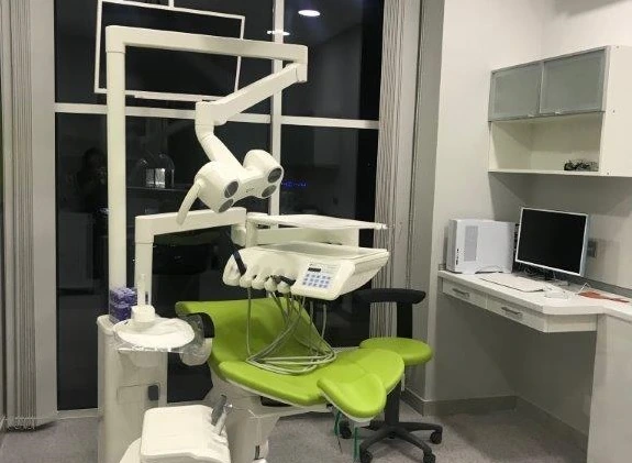 Стоматологія «Дарлін на Нивках»
