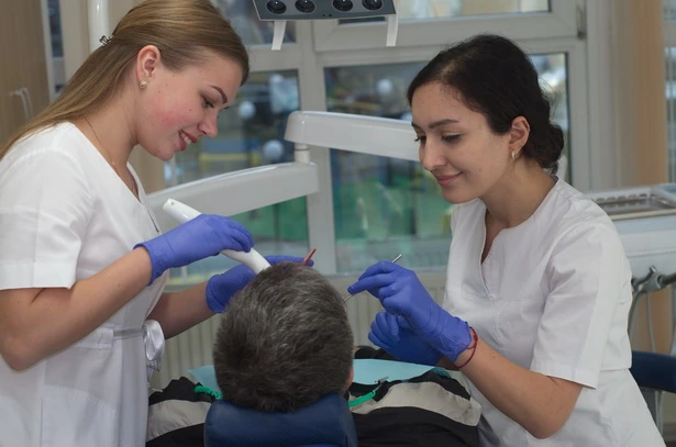 Стоматологія «Burov Clinic» (Буров Клінік)