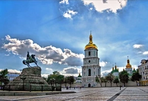 Стоматологии в центре Киева (центр Киева)