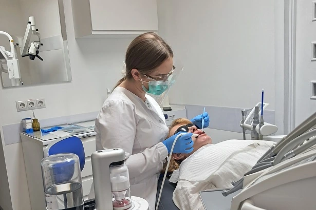 Стоматологія «Дента UA»
