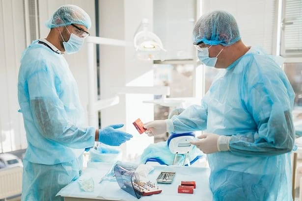 Стоматологія «Dentistman» (Дентістмен на Волинській)