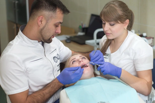 Стоматологія «Burov Clinic» (Буров Клінік)