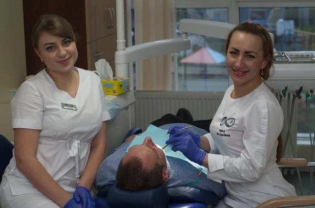 Стоматологія «Burov Clinic» (Буров Клінік)