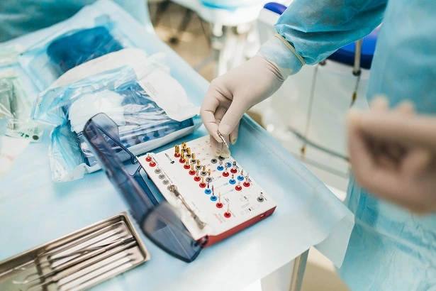 Стоматологія «Dentistman» (Дентістмен на Голосіївській)